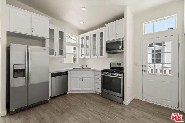 8250 Lankershim Boulevard #19, North Hollywood, CA 91605 - #1