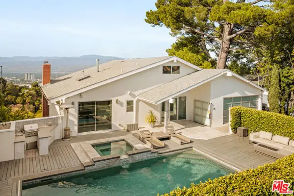 7377 Pyramid Place, Los Angeles, CA 90046