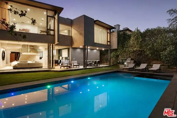 212 S Saltair Avenue, Los Angeles, CA 90049