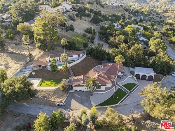 23911 Homezell Drive, West Hills (los Angeles), CA 91304