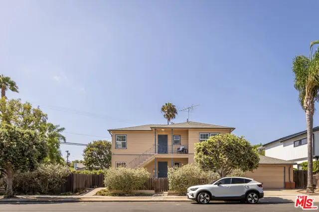 1121 Grant Avenue, Venice, CA 90291 - #2