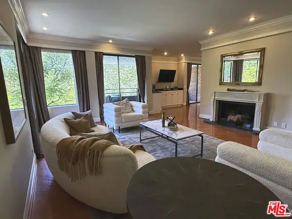 4752 Park Encino Lane #212, Encino (los Angeles), CA 91436
