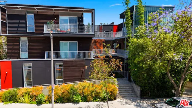 1050 N Gardner Street #3, West Hollywood, CA 90046 - #2