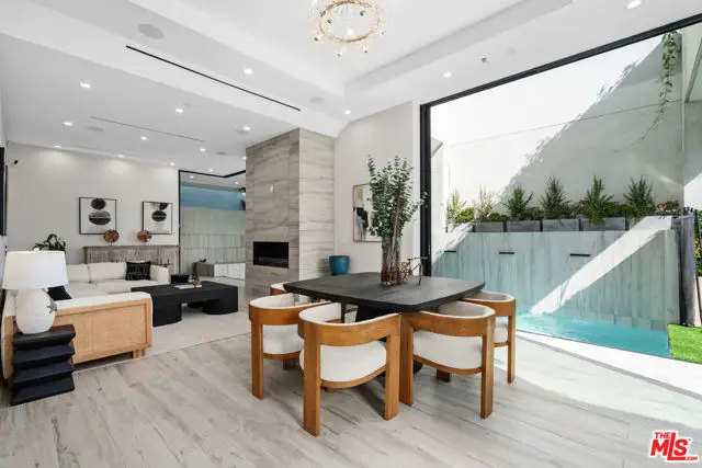 616 7th, Los Angeles, CA 90291 - #2