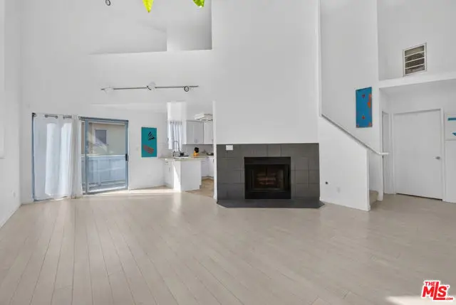 1511 16th Street #201, Santa Monica, CA 90404 - #3
