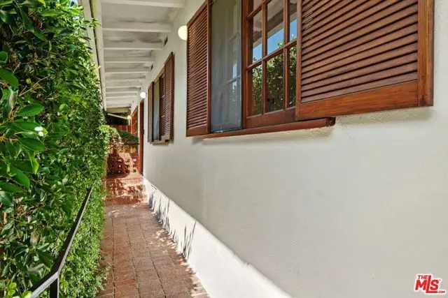 9667 Yoakum Drive, Los Angeles, CA 90210 - #2