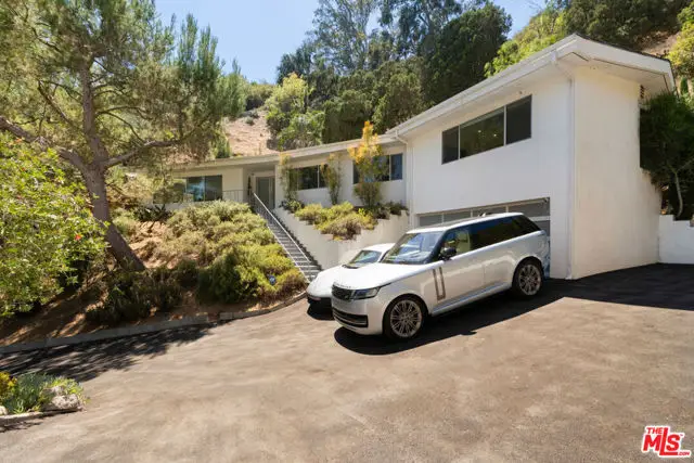 9659 Cedarbrook Drive, Los Angeles, CA 90210 - #1