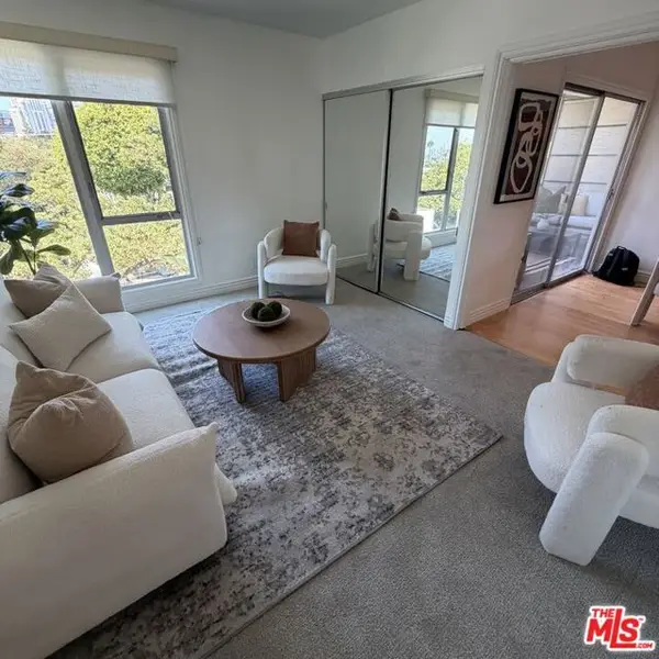 1328 Havenhurst Drive #202, West Hollywood, CA 90046