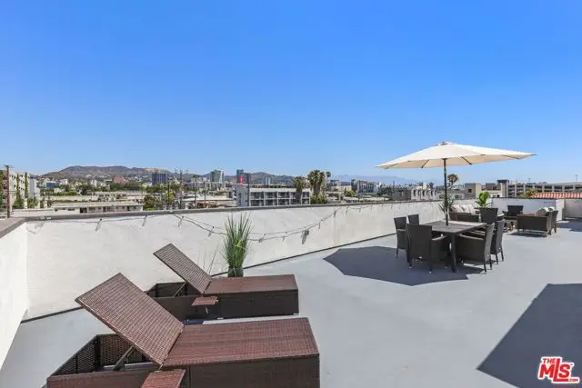 935 N Hudson Avenue #401, Los Angeles, CA 90038 - #3