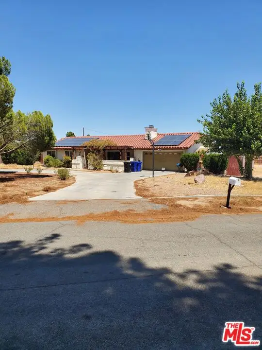 13435 Tioga Road, Apple Valley, CA 92308