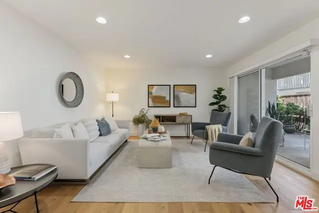 446 San Vicente Boulevard #106, Santa Monica, CA 90402 - #3