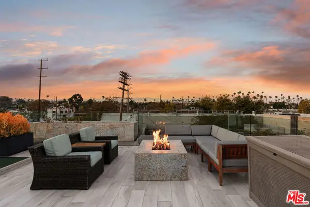 1712 Abbot Kinney Boulevard, Venice, CA 90291 - #2