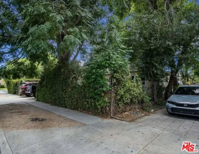 24513 Walnut Street, Santa Clarita, CA 91321 - #3