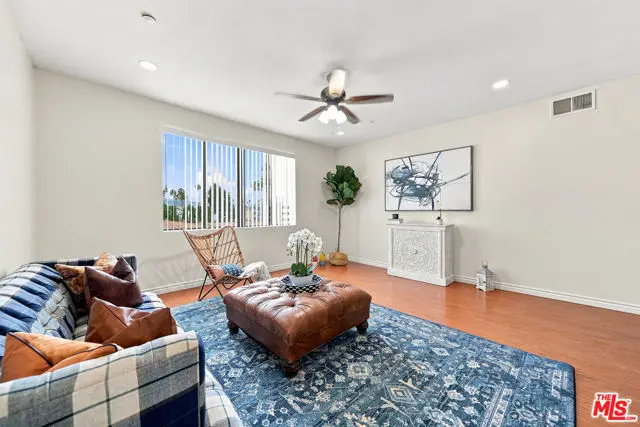533 S St Andrews Place #318, Los Angeles, CA 90020 - #3