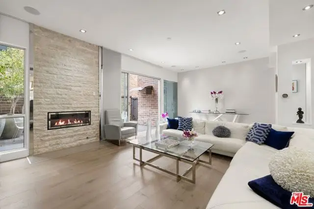 9305 Burton Way #A, Beverly Hills, CA 90210 - #1