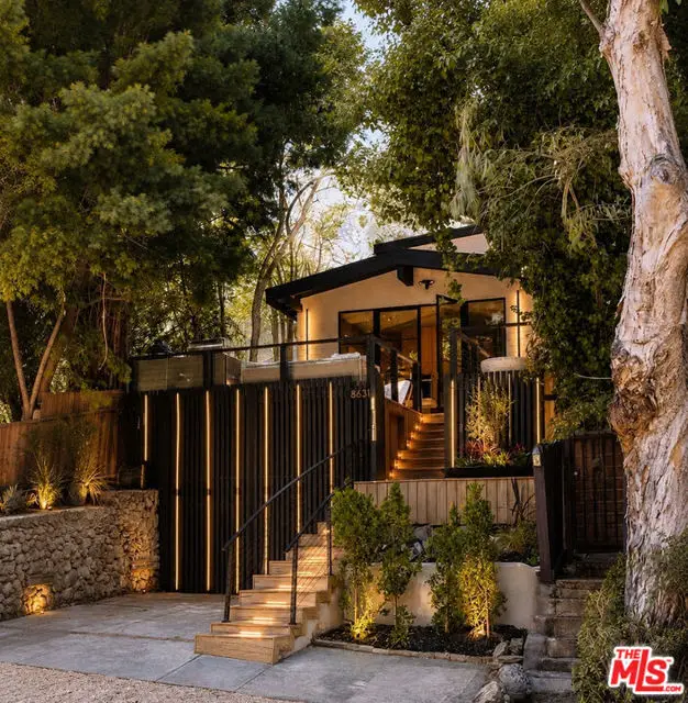 8631 Lookout Mountain Avenue, Los Angeles, CA 90046 - #1