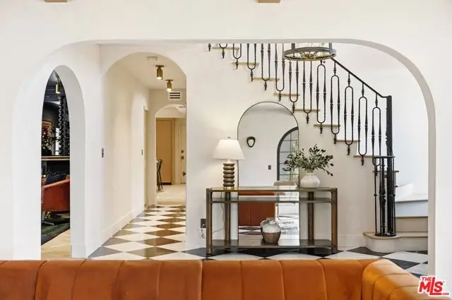 8244 Skyline Drive, Los Angeles, CA 90046 - #1