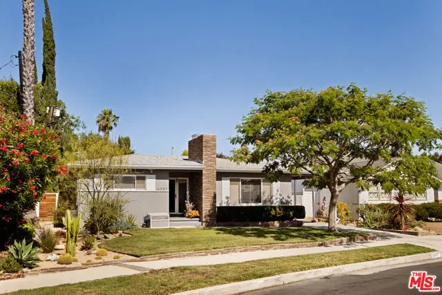 6237 Belmar Avenue, Reseda, CA 91335 - #1