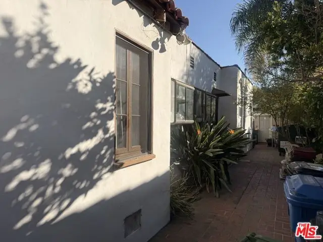 2367 Malcolm Avenue, Los Angeles, CA 90064 - #2