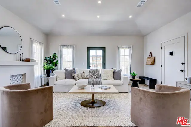 1801 S Sycamore Avenue, Los Angeles, CA 90019 - #1