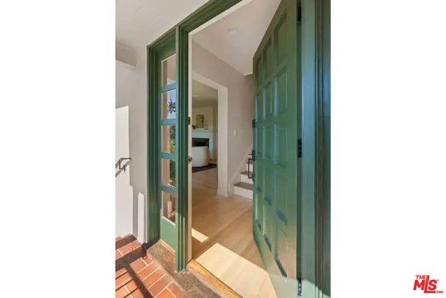 2536 Micheltorena Street, Los Angeles, CA 90039 - #2