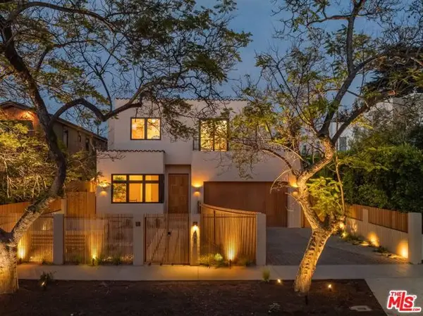 420 N Kings Road, Los Angeles, CA 90048