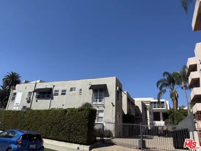 1754 N La Brea Avenue, Los Angeles, CA 90046 - #3