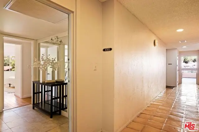 2700 Cahuenga Boulevard #4303, Los Angeles, CA 90068 - #3