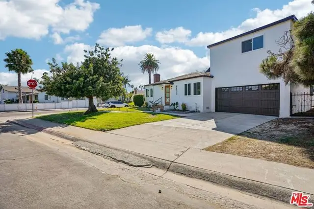 8855 Lilienthal Avenue, Los Angeles, CA 90045 - #3