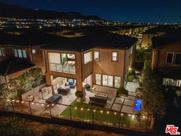 20830 Spruce Circle, Porter Ranch (los Angeles), CA 91326