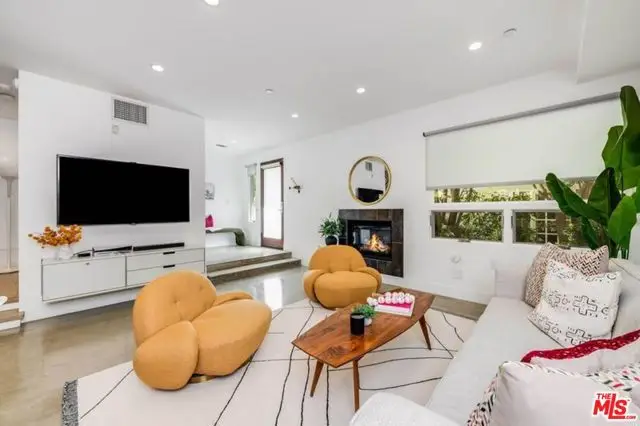 811 19th Street #3, Santa Monica, CA 90403 - #3