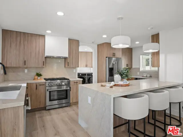4151 W 63rd Street, Los Angeles, CA 90043 - #2