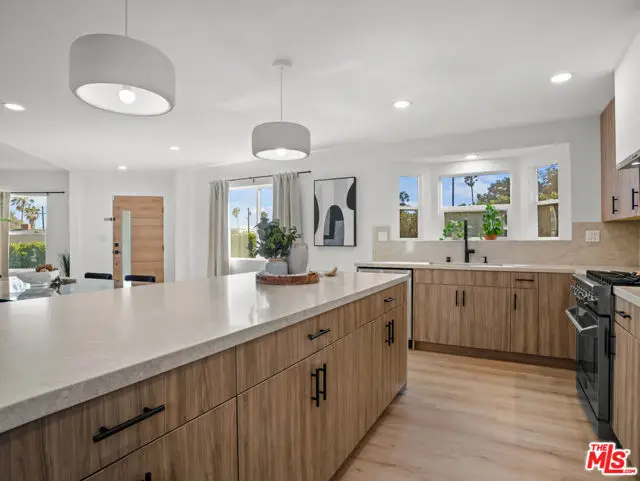 4151 W 63rd Street, Los Angeles, CA 90043 - #3