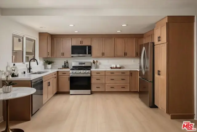17173 Palisades Circle, Pacific Palisades, CA 90272 - #3
