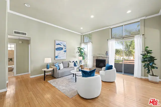1200 S Corning Street #P303, Los Angeles, CA 90035 - #2