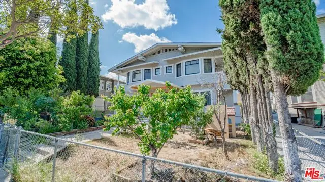 1674 W 25th Street, Los Angeles, CA 90007 - #2