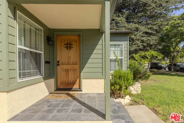 1050 Harvard Street, Santa Monica, CA 90403 - #2