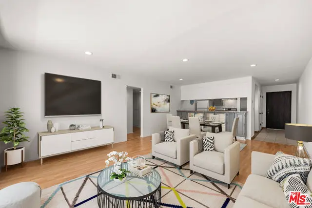 444 S Gramercy Place #10, Los Angeles, CA 90020 - #1