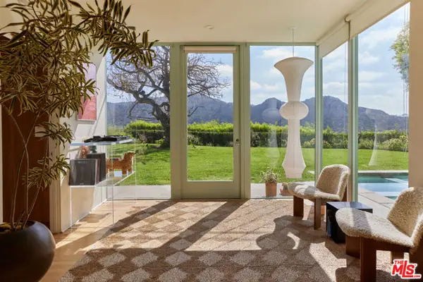 3132 Hollyridge Drive, Los Angeles, CA 90068