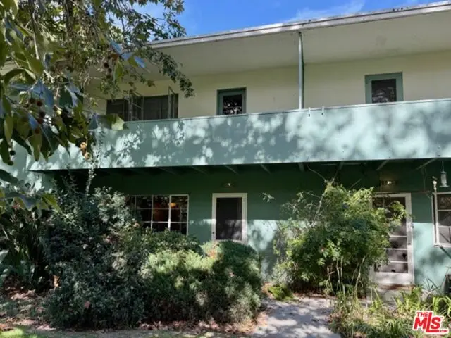 5390 Village, Los Angeles, CA 90016 - #1