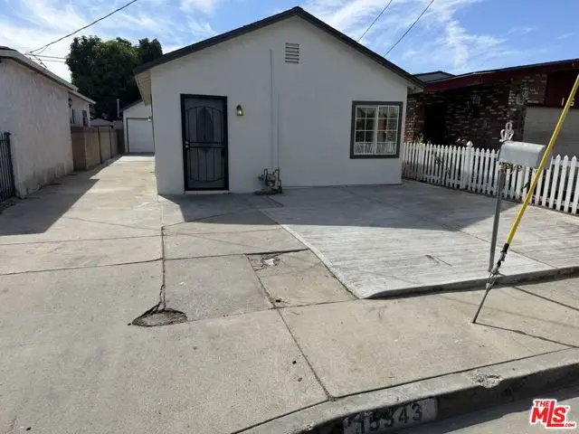 15343 Pimenta Avenue, Paramount, CA 90723 - #1