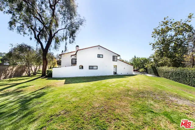 91 Helecho Court, Thousand Oaks, CA 91362 - #3
