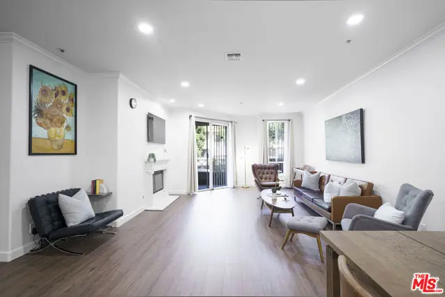 333 Westminster Avenue #104, Los Angeles, CA 90020 - #1