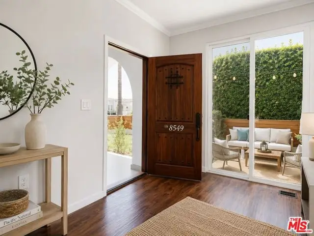 8547 Cashio Street, Los Angeles, CA 90035 - #2