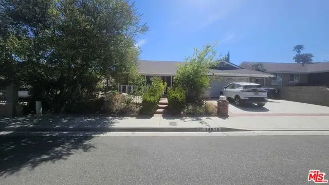 14616 Daisy Meadow Street, Santa Clarita, CA 91387 - #2