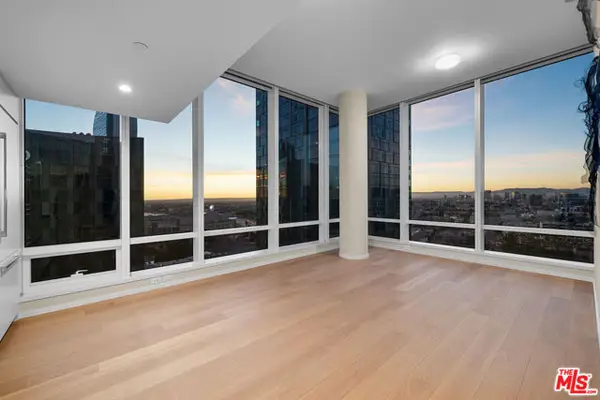 877 Francisco Street #3211, Los Angeles, CA 90017