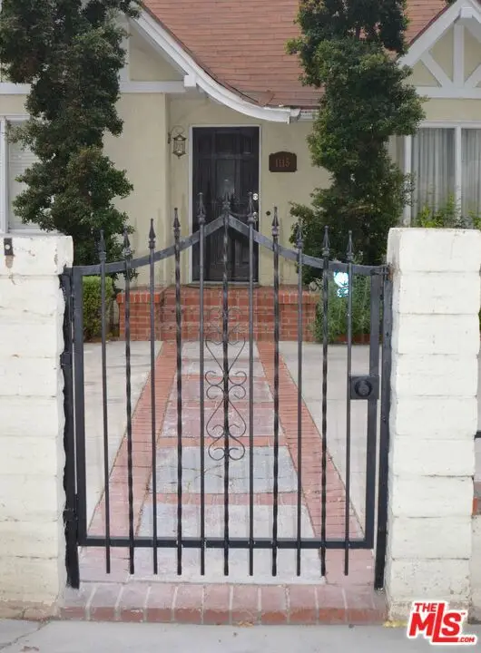 1115 S Lucerne Boulevard, Los Angeles, CA 90019