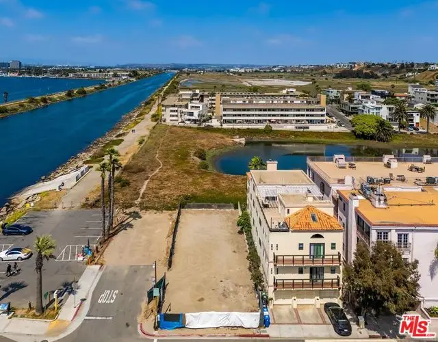 6202 Pacific Avenue, Playa Del Rey, CA 90293 - #3