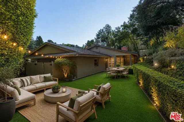 2559 Hutton Drive, Los Angeles, CA 90210 - #1
