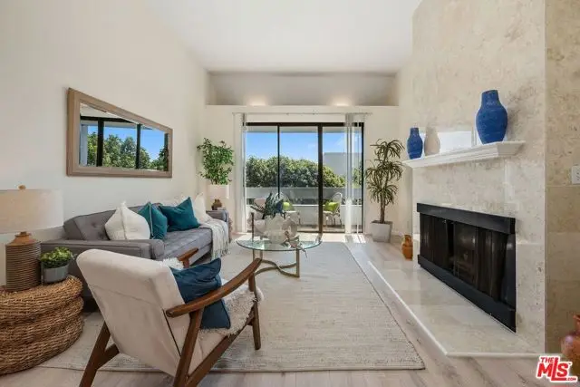 1252 11th Street #PH 306, Santa Monica, CA 90401 - #2